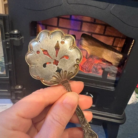 Sterling Silver antique vintage decorative slotted spoon - Picture 3 of 7